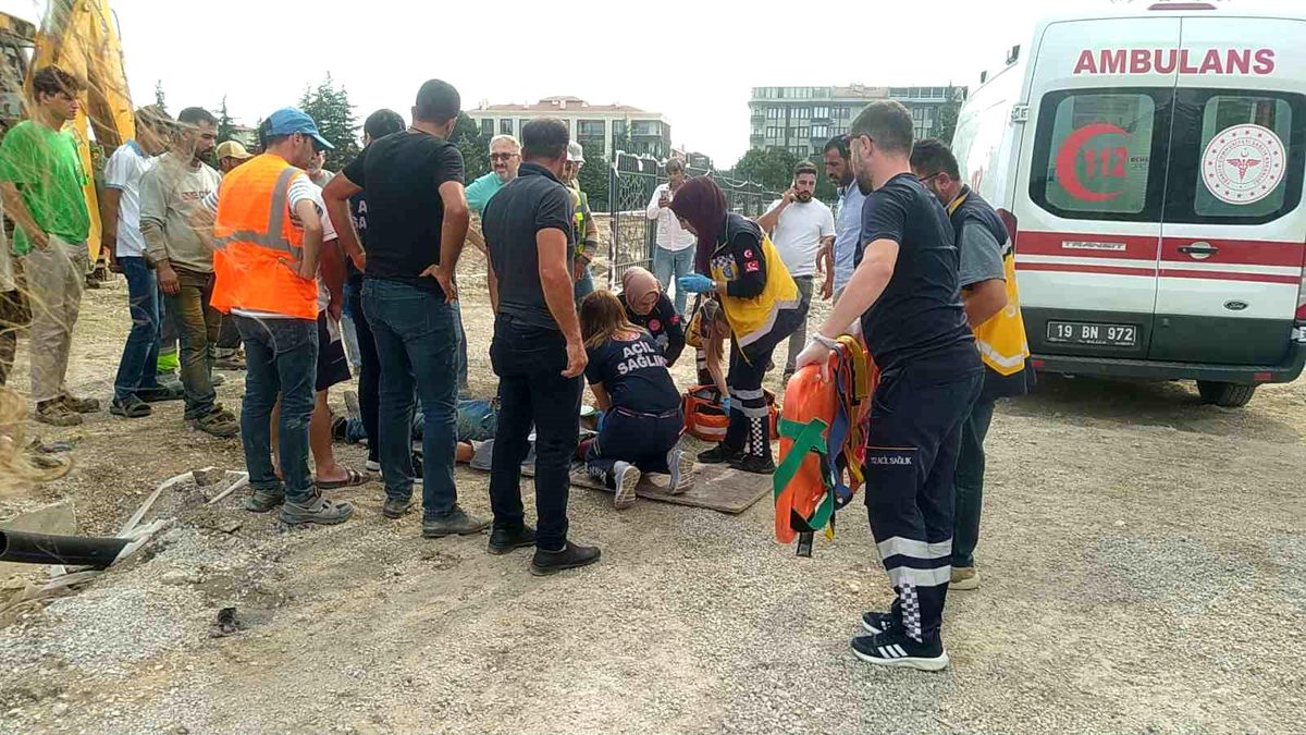 Çorum\'da İnşaattan Düşen İşçi Yaralandı