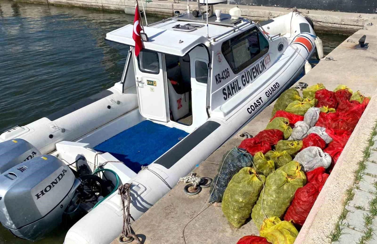 İzmir\'de Kaçak Su Avcıları Yakalandı