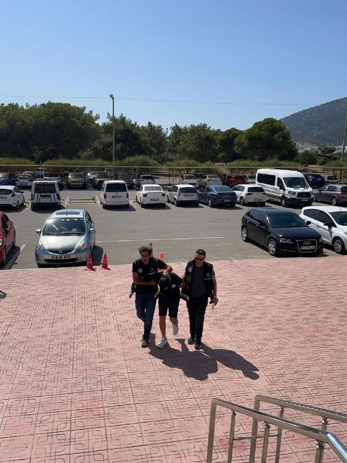 Bodrum\'da MİT Dolandırıcısı Yakalandı