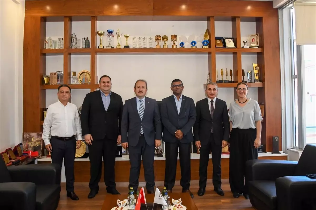 Mersin Valisi Pehlivan, Mersin Uluslararası Liman İşletmeciliğini ziyaret etti