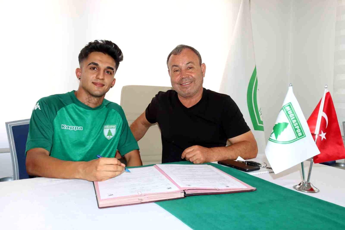 Muğlaspor, Erdoğan Yiğit Doğan\'ı transfer etti