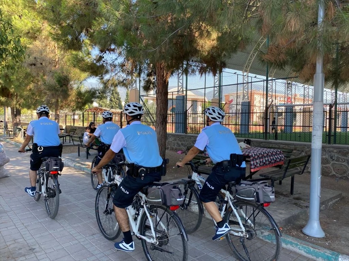 Osmaniye\'de Bisikletli Polis Timleri Göreve Başladı