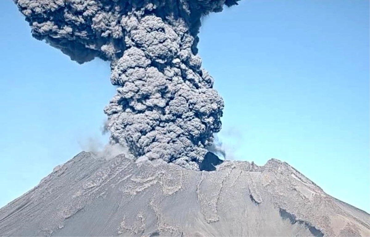 Peru\'da Ubinas Yanardağı\'nda yeni patlamalar meydana geldi