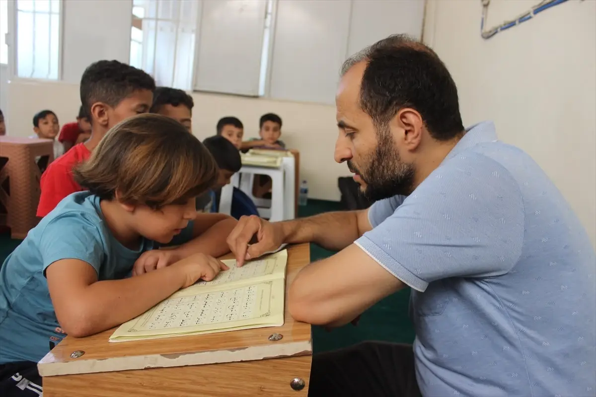 Reyhanlı'da Kur'an kursuna oyun alanı oluşturuldu