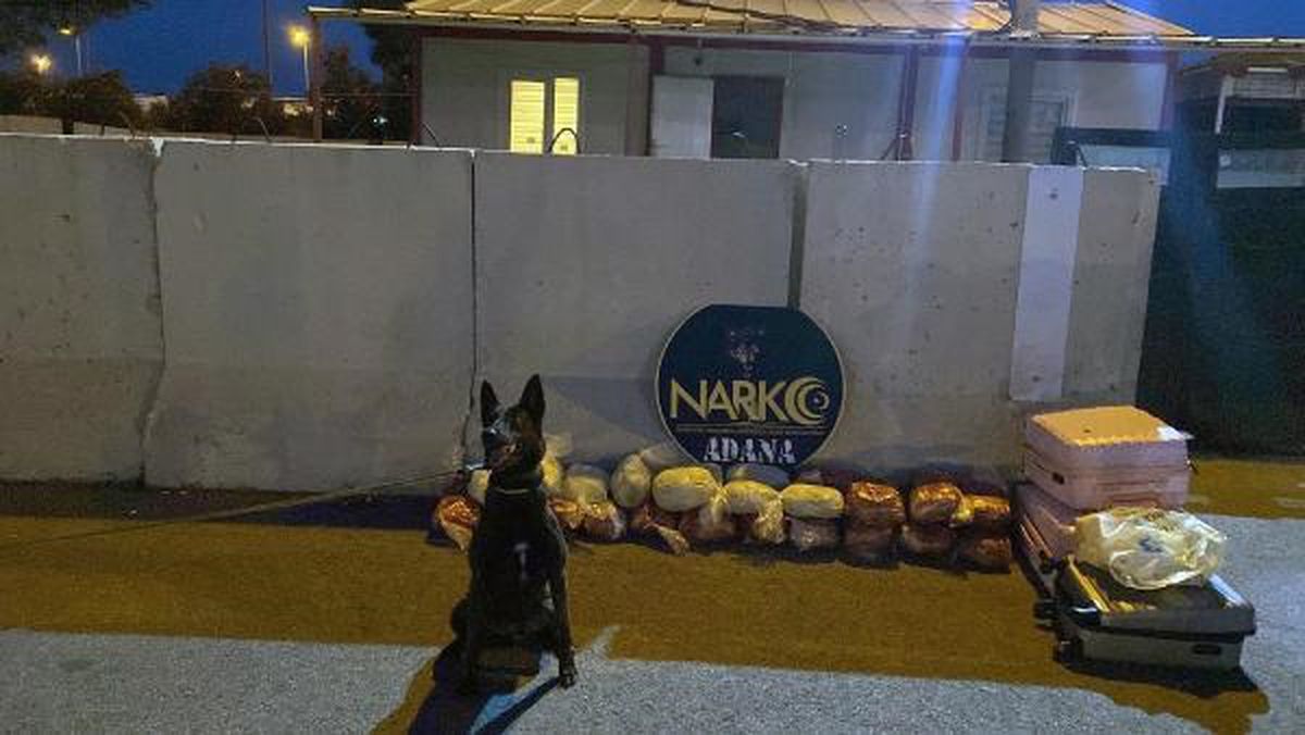Adana\'da Otomobilde 27 Kilo Esrar Ele Geçirildi