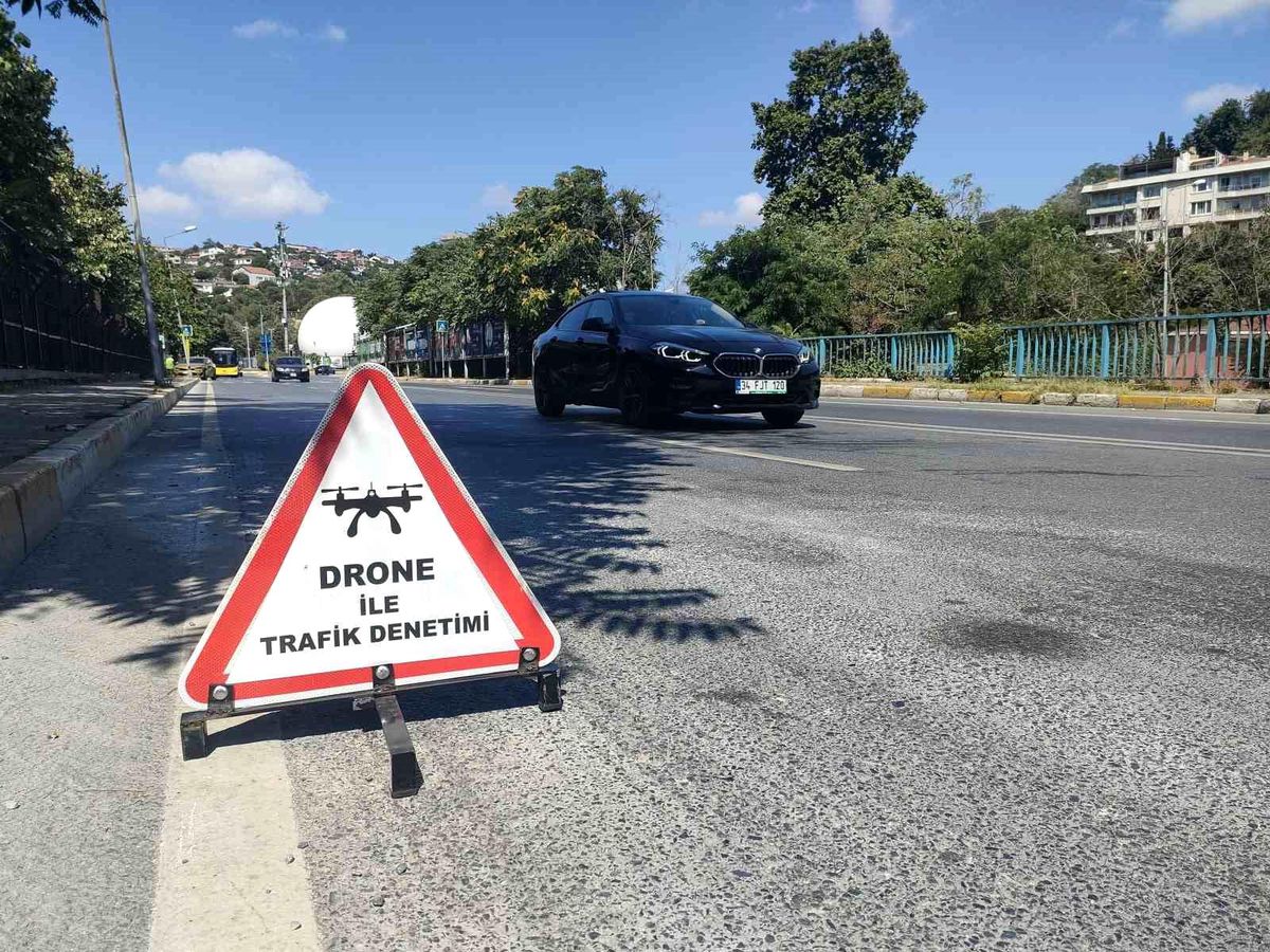 Sarıyer\'de Dron Destekli Trafik Denetimi: Bin 744 Lira Cezai İşlem Uygulandı