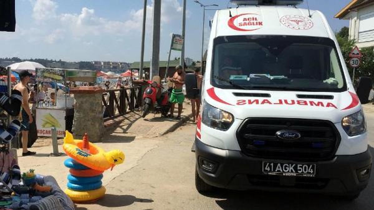 Kocaeli\'de 80 yaşındaki bir kişi halk plajında boğuldu