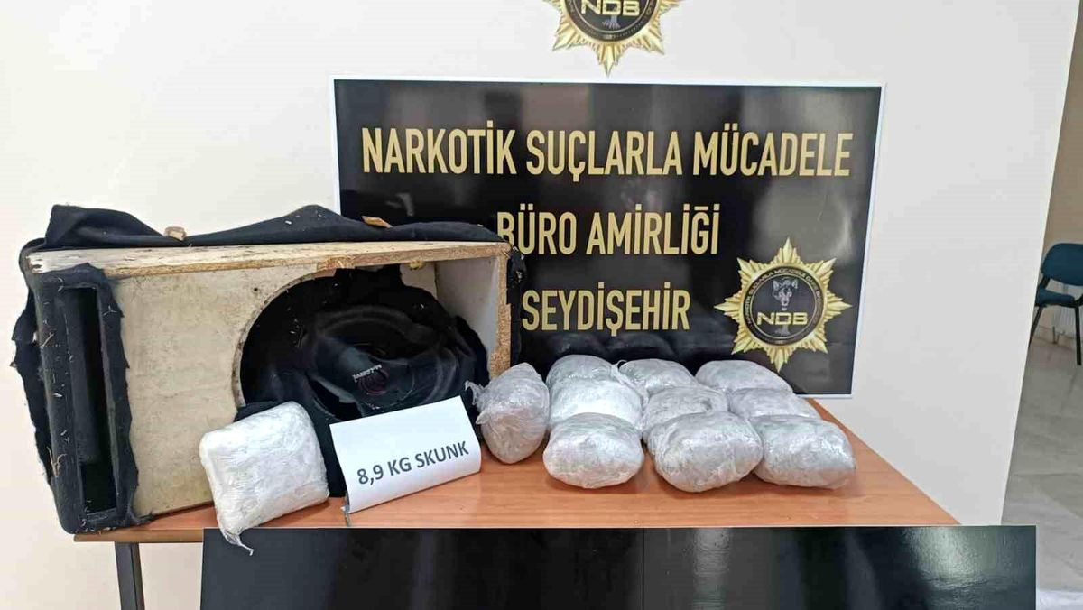 Konya Seydişehir\'de Ses Sistemine Gizlenmiş 9 Kilo Uyuşturucu Ele Geçirildi