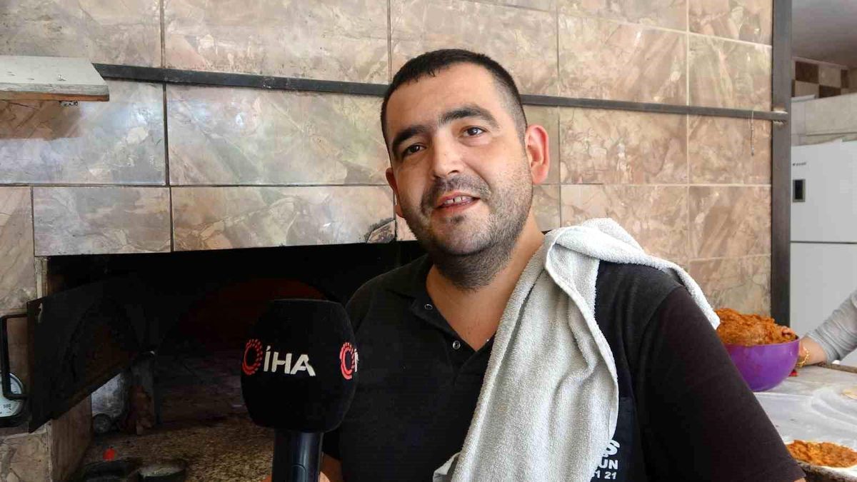 Adana\'da Sıcaklar Fırıncı Esnafını Zorluyor