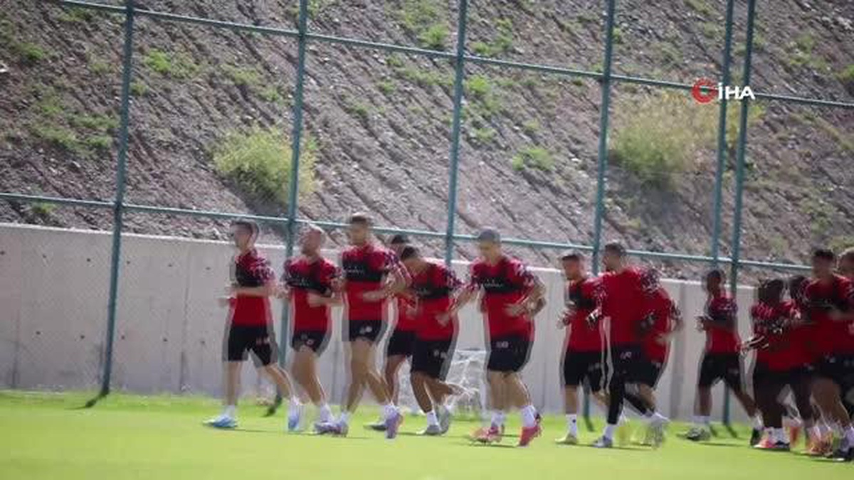 Sivasspor, yeni sezona iddialı hazırlanıyor