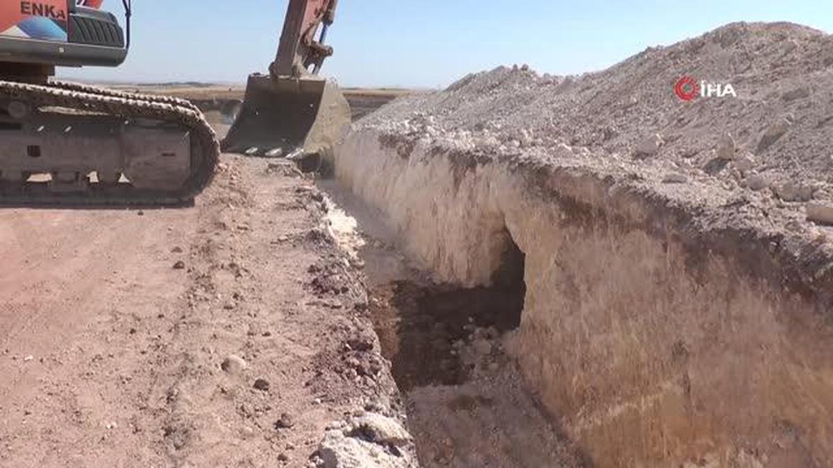 Sulama kanalı çalışmasında 1800 yıllık Roma Dönemi\'ne ait mezar çıktı