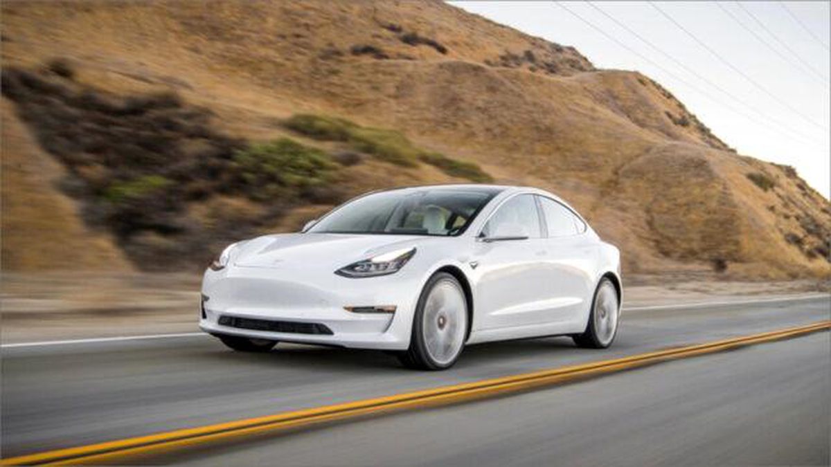 Tesla Model 3 Prototipi Yayımlandı