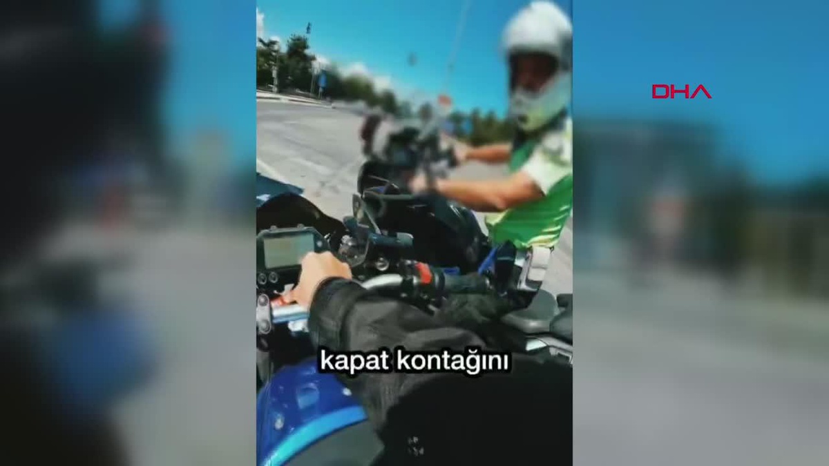 İçişleri Bakanı Ali Yerlikaya, hız yapan motosiklet sürücüsüne nasihat veren polisi teşekkür etti