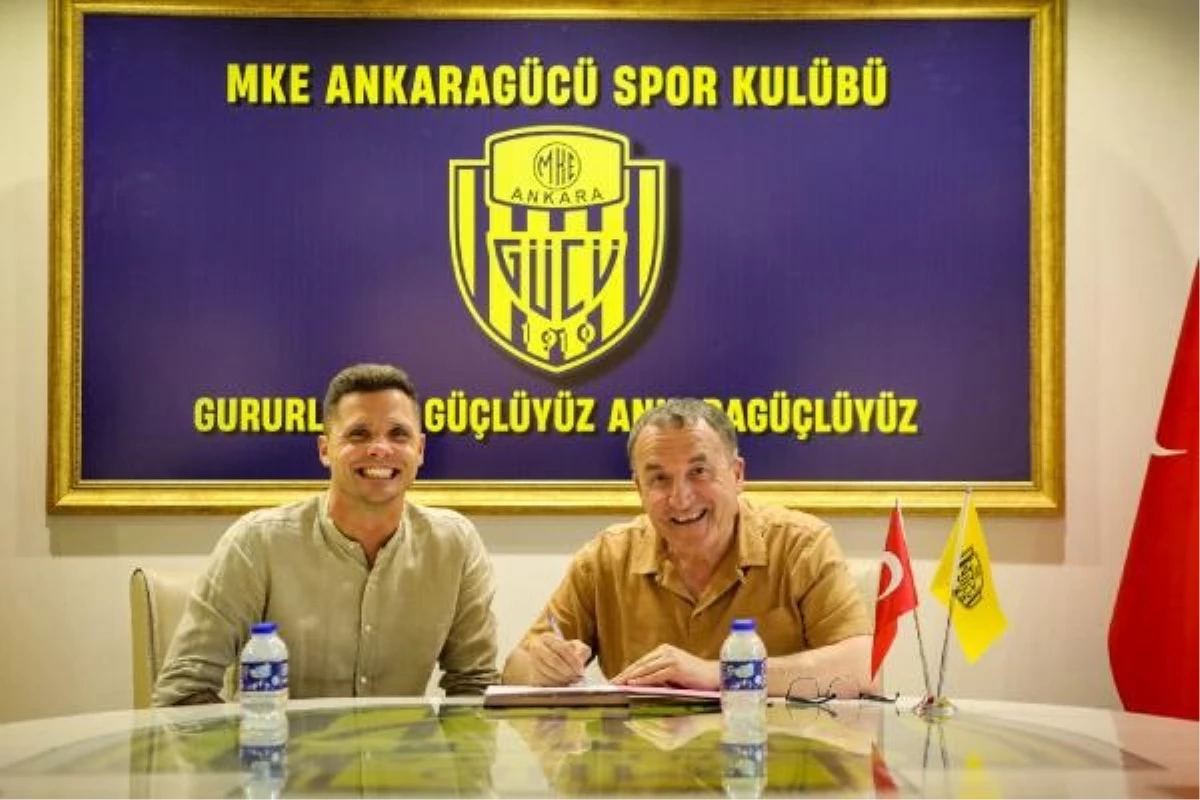 MKE Ankaragücü, Rafal Gikiewicz\'i transfer etti