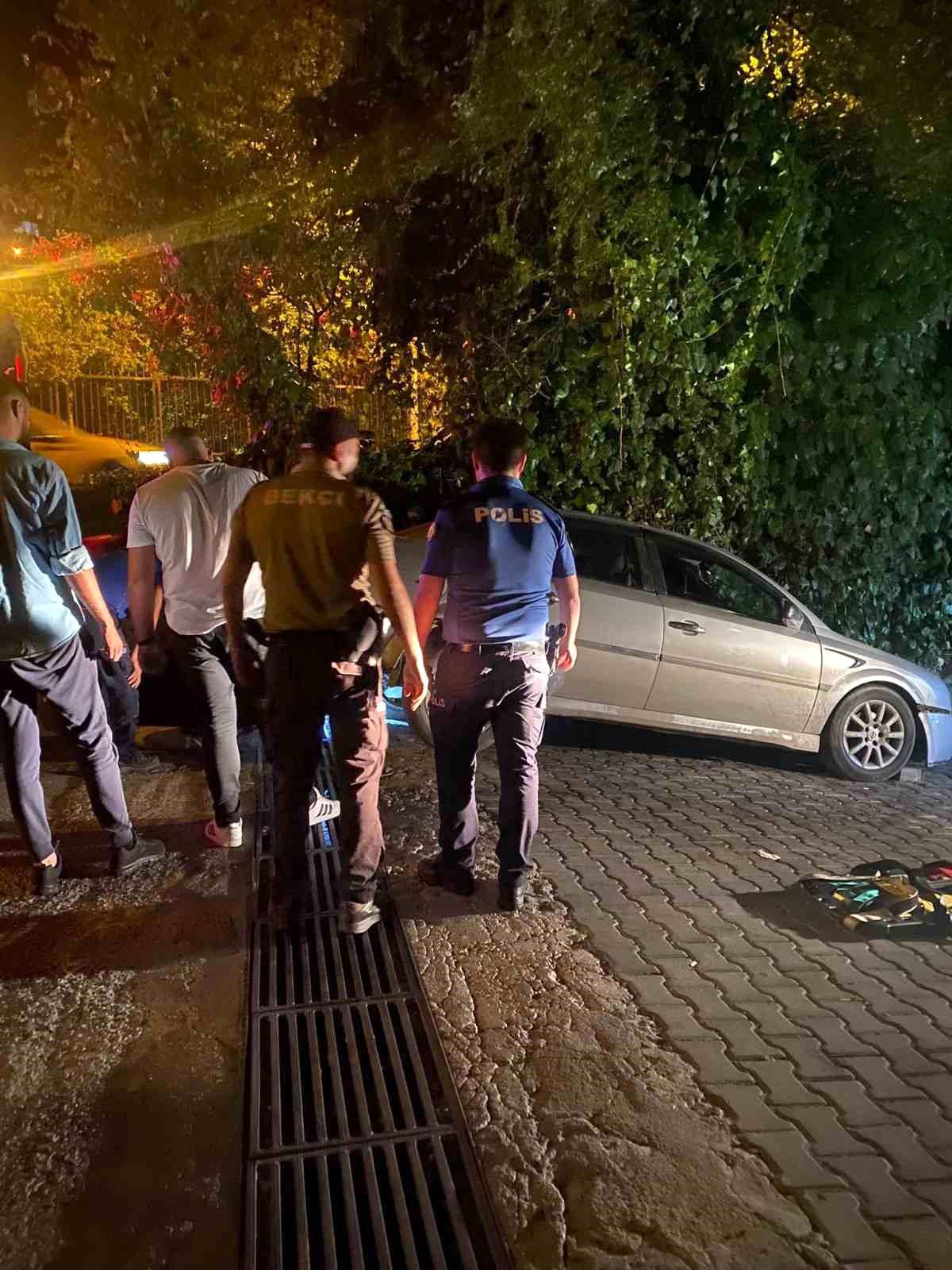Zonguldak\'ta Otomobil Duvara Çarptı: 1 Yaralı
