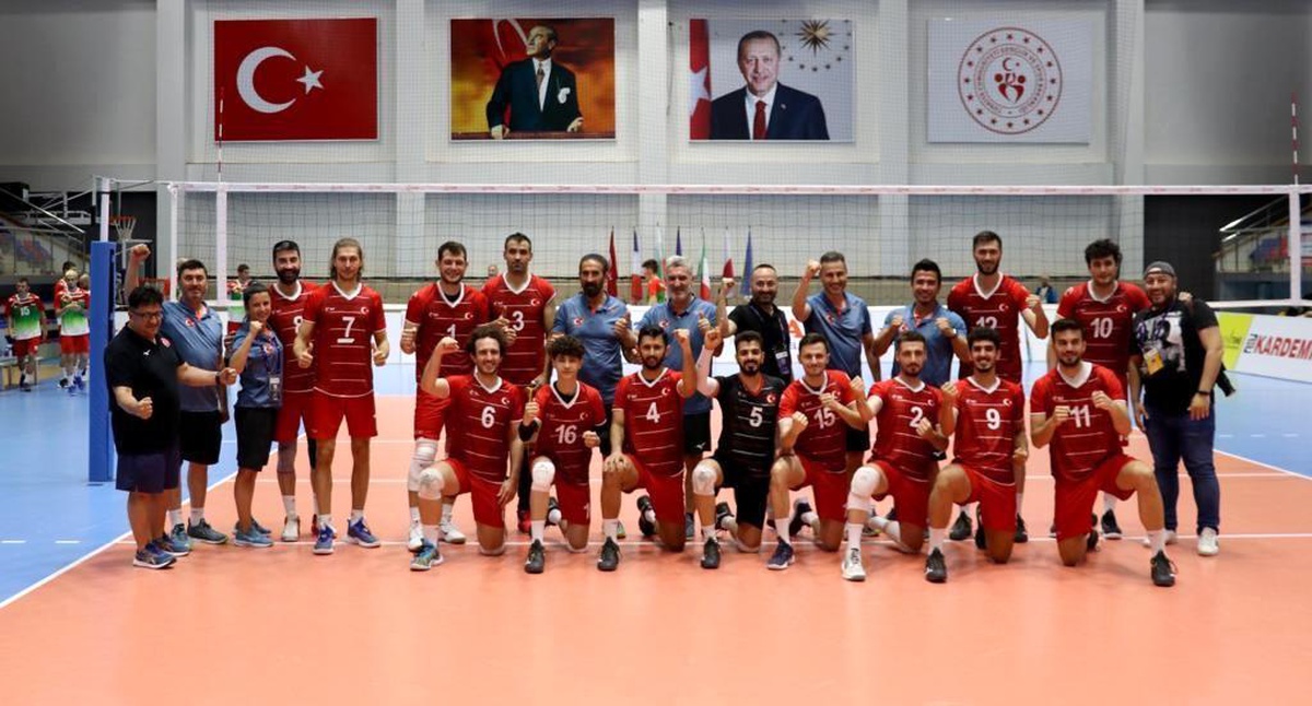 Gençlik ve Spor Bakanı Milli Takımı Tebrik Etti