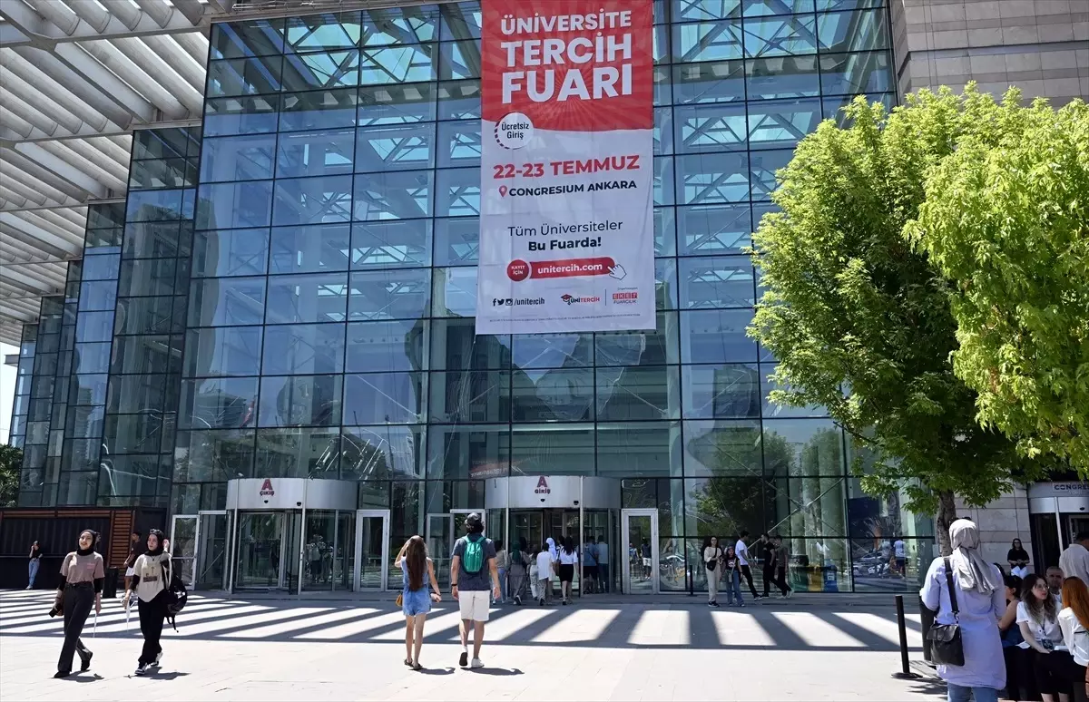 Ankara\'da Üniversite Tercih Fuarı düzenlendi