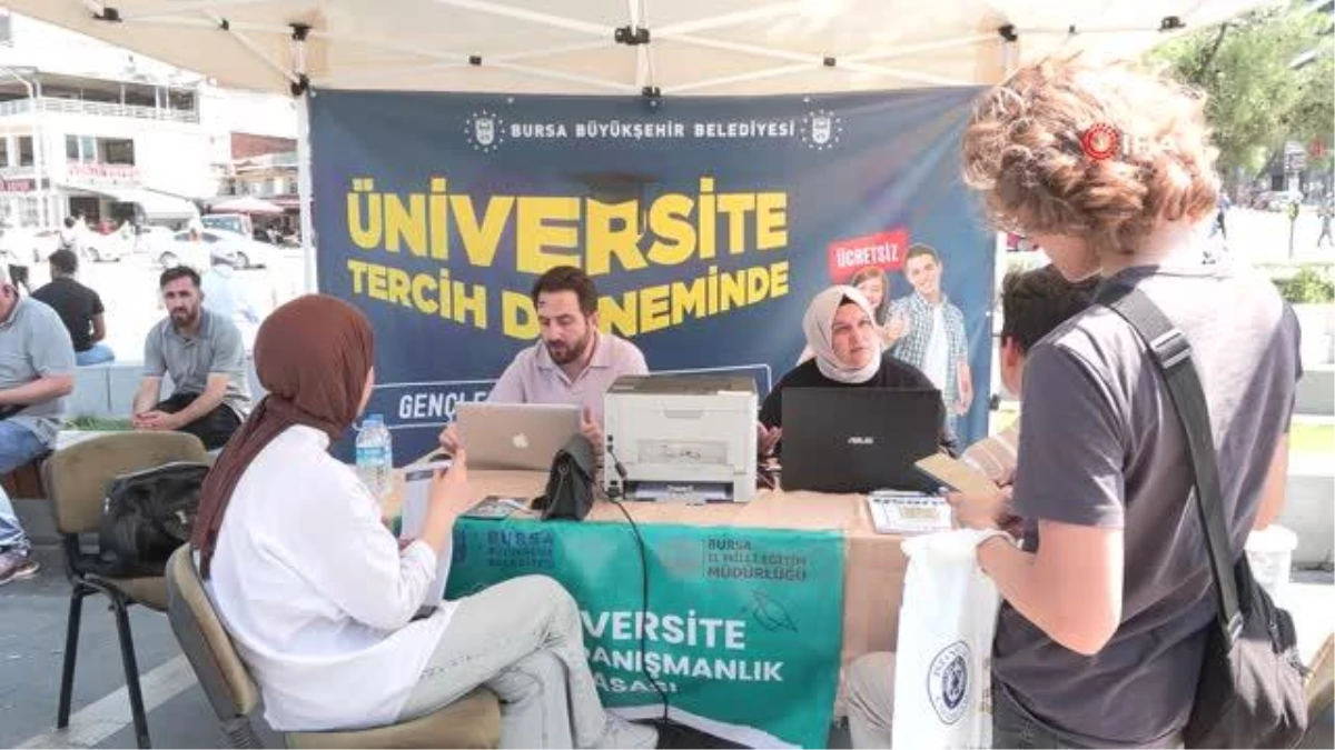 Bursa Büyükşehir Belediyesi YKS Hazırlık Sürecinde Gençleri Yalnız Bırakmadı