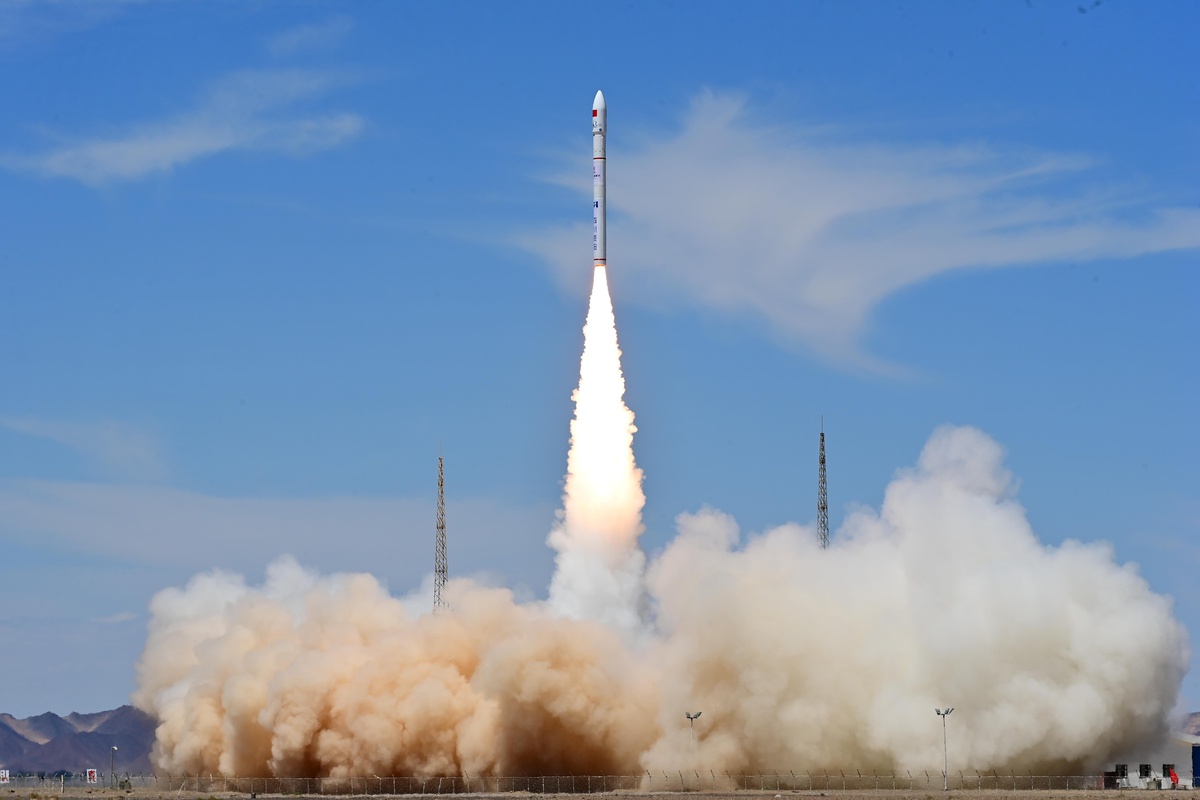 Çin, İki Mikro Uydu Taşıyan Ceres-1 Y6 Ticari Roketini Uzaya Gönderdi