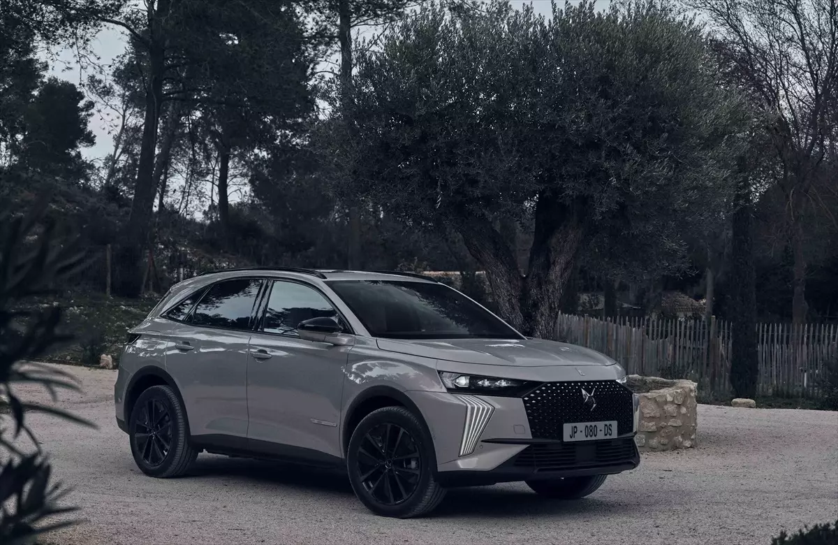 DS Automobiles, Türkiye\'de DS 7 ESPRIT DE VOYAGE koleksiyonunu sunmaya başladı