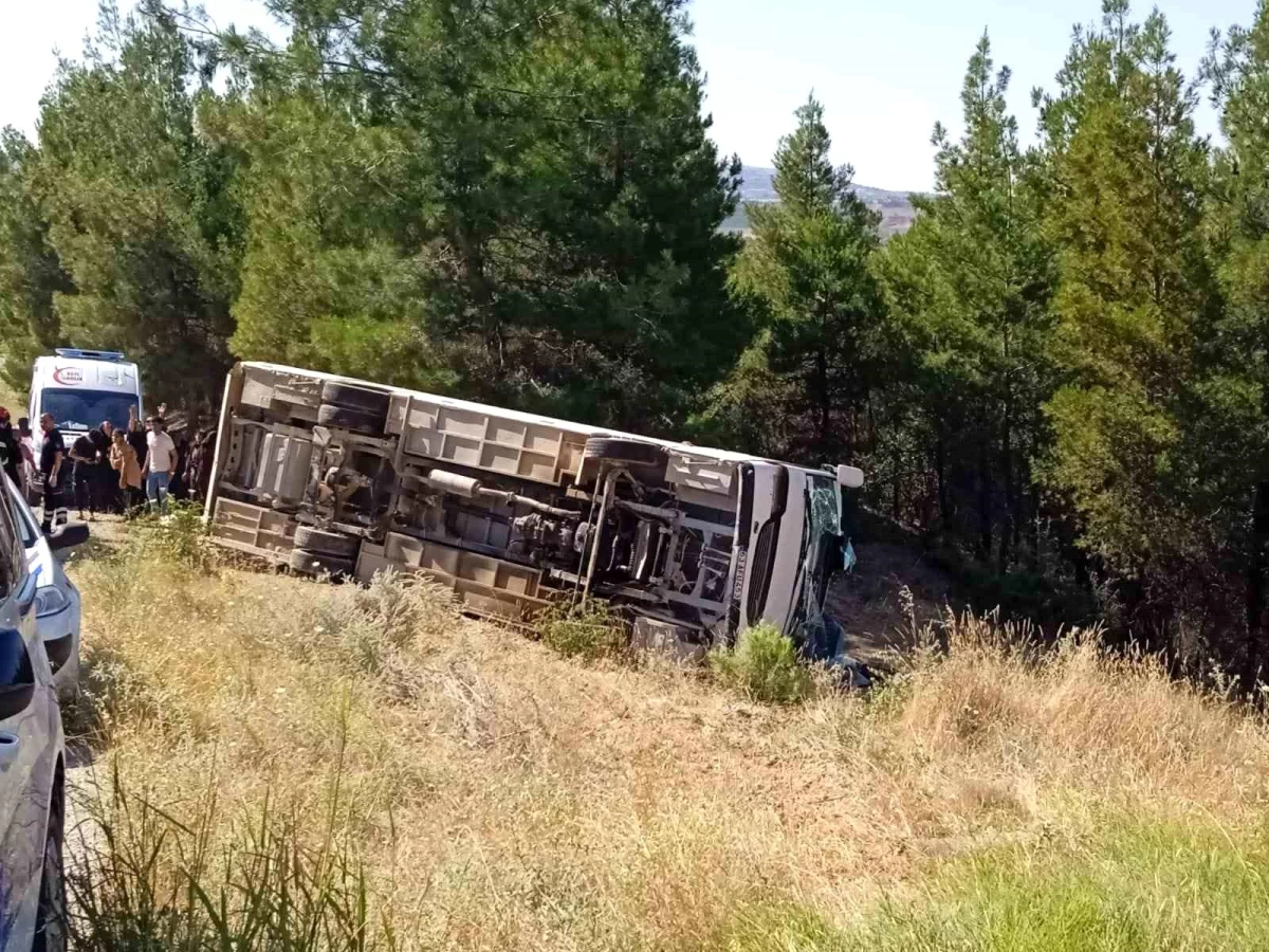 Denizli\'de şarampole devrilen otobüs kazasının detayları ortaya çıktı
