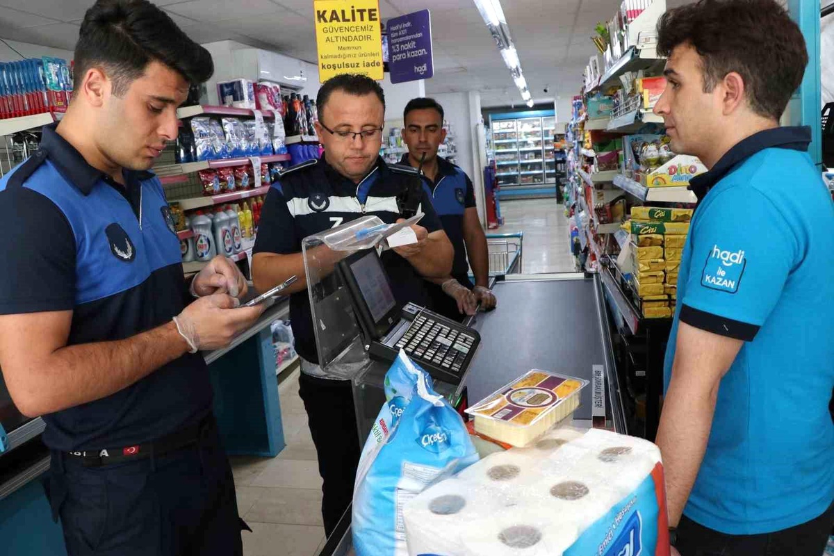 Haliliye Belediyesi Zabıta Müdürlüğü, ilçe genelinde denetimlerini sürdürüyor