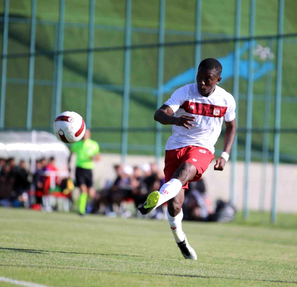 DG Sivasspor, Sumgayıt FK\'yı 1-0 mağlup etti