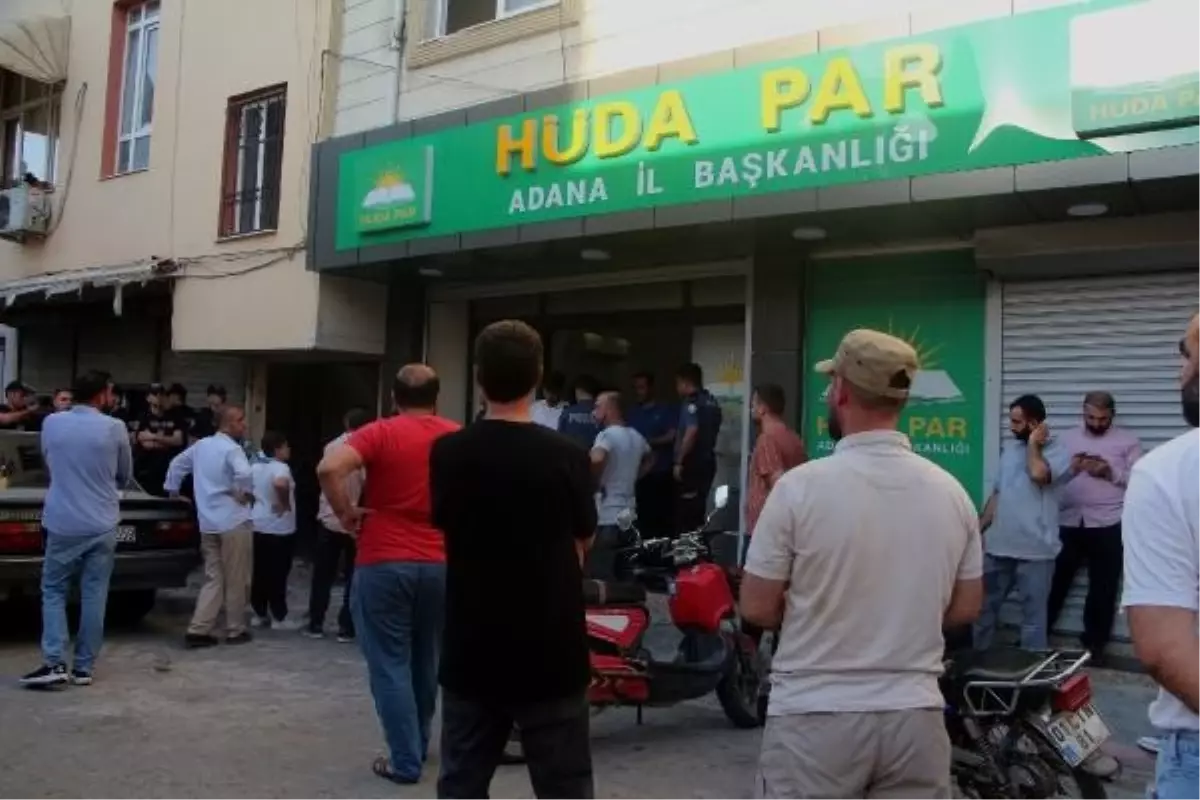 HÜDA PAR Adana İl Başkanı Bıçaklı Saldırıya Uğradı, İl Sekreteri Hayatını Kaybetti