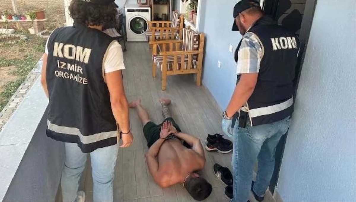 İzmir\'de Mafya Operasyonu: 17 Şüpheli Gözaltına Alındı