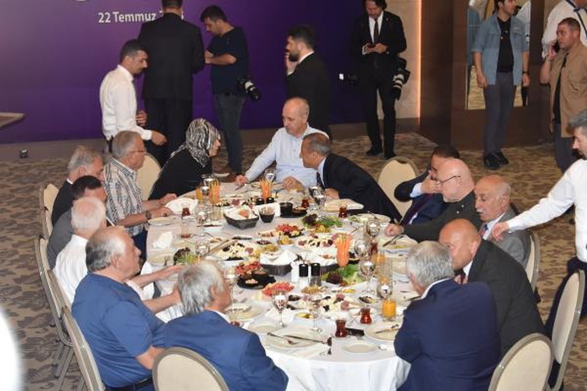 TBMM Başkanı Numan Kurtulmuş, Danimarka\'da Kur\'an-ı Kerim Yakılmasına Tepki Gösterdi