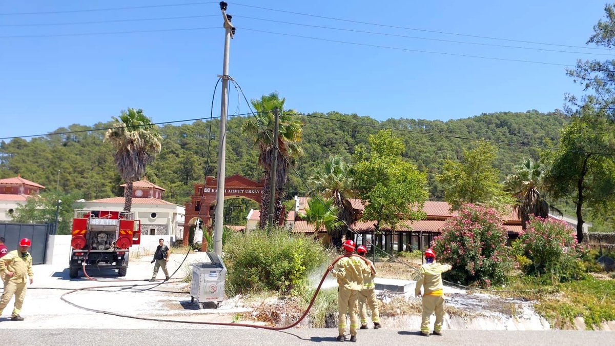 Marmaris\'te Orman Yangını Kontrol Altına Alındı