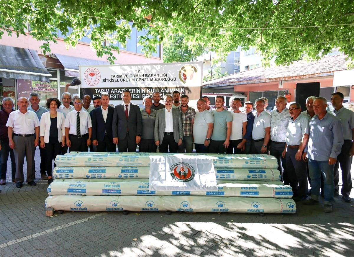 Bilecik\'te Tarım Arazilerinin Etkinleştirilmesi Projesi ile Sera Örtüleri Yenilendi