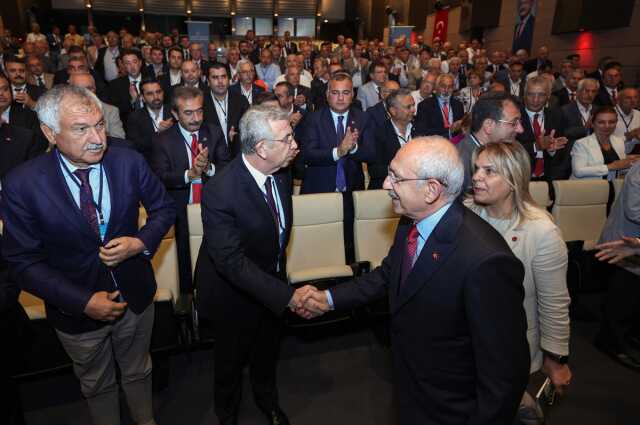 Sızdırılan gizli toplantı sonrası Kılıçdaroğlu ve İmamoğlu ilk kez bir araya geldi Sızdırılan gizli toplantı sonrası Kılıçdaroğlu ve İmamoğlu ilk kez bir araya geldi
