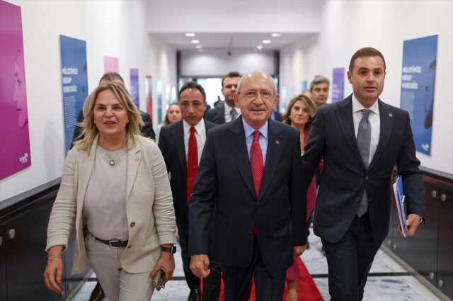 Sızdırılan gizli toplantı sonrası Kılıçdaroğlu ve İmamoğlu ilk kez bir araya geldi Sızdırılan gizli toplantı sonrası Kılıçdaroğlu ve İmamoğlu ilk kez bir araya geldi