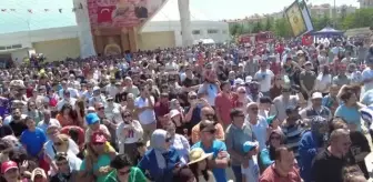 Türk Yıldızları Isparta semalarında nefesleri kesti