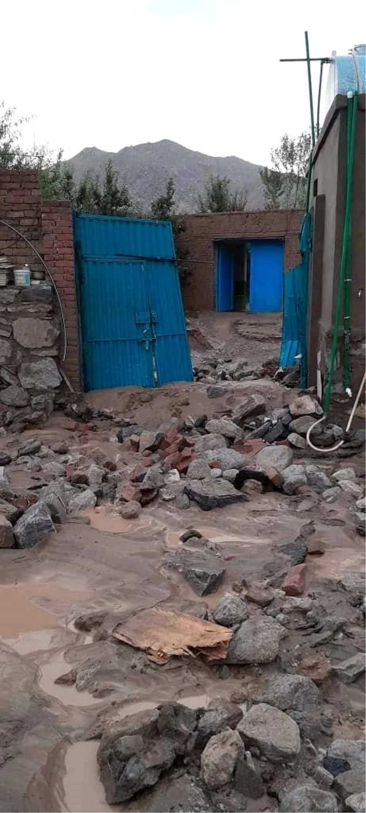 Afganistan\'da sel felaketinde 31 kişi hayatını kaybetti