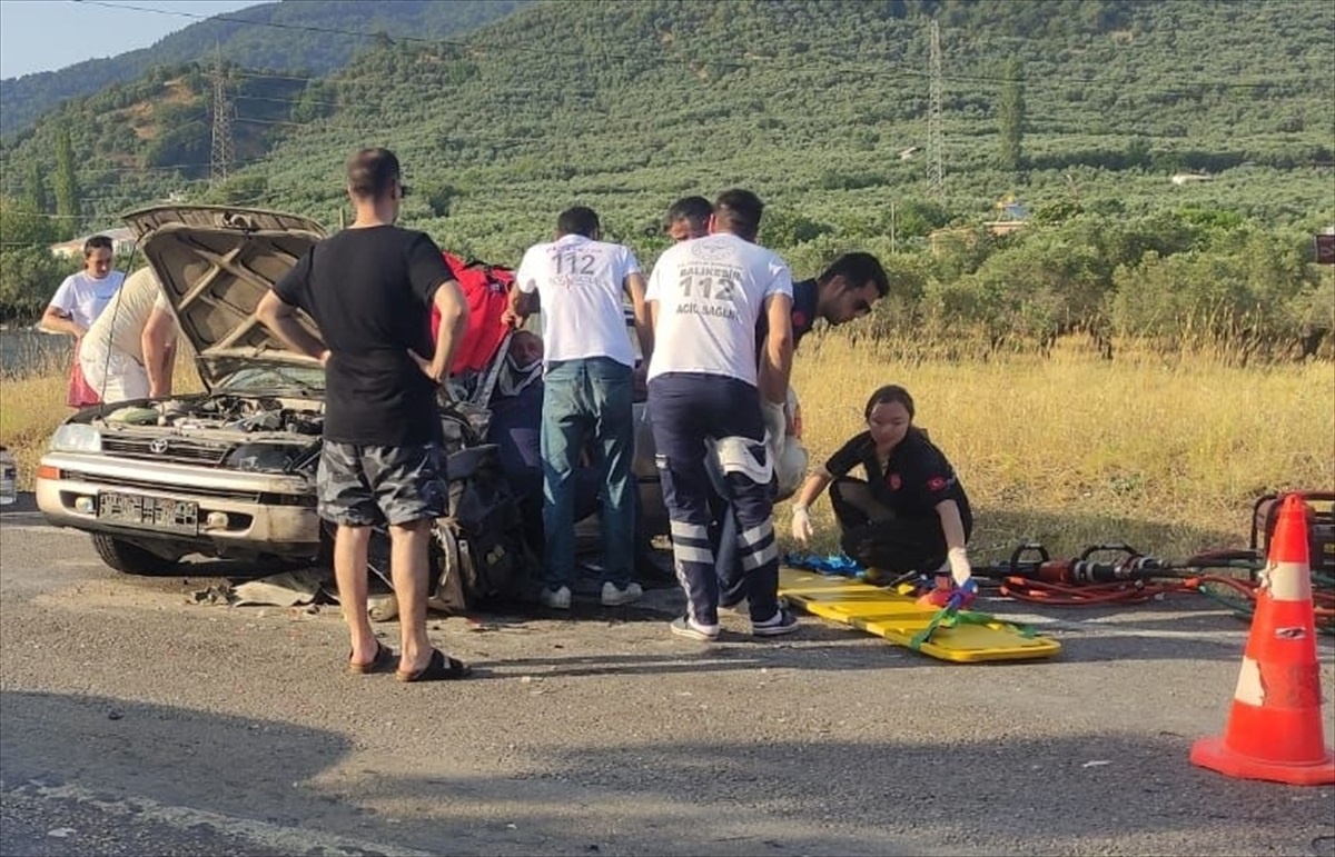 Erdek\'te trafik kazasında 6 kişi yaralandı