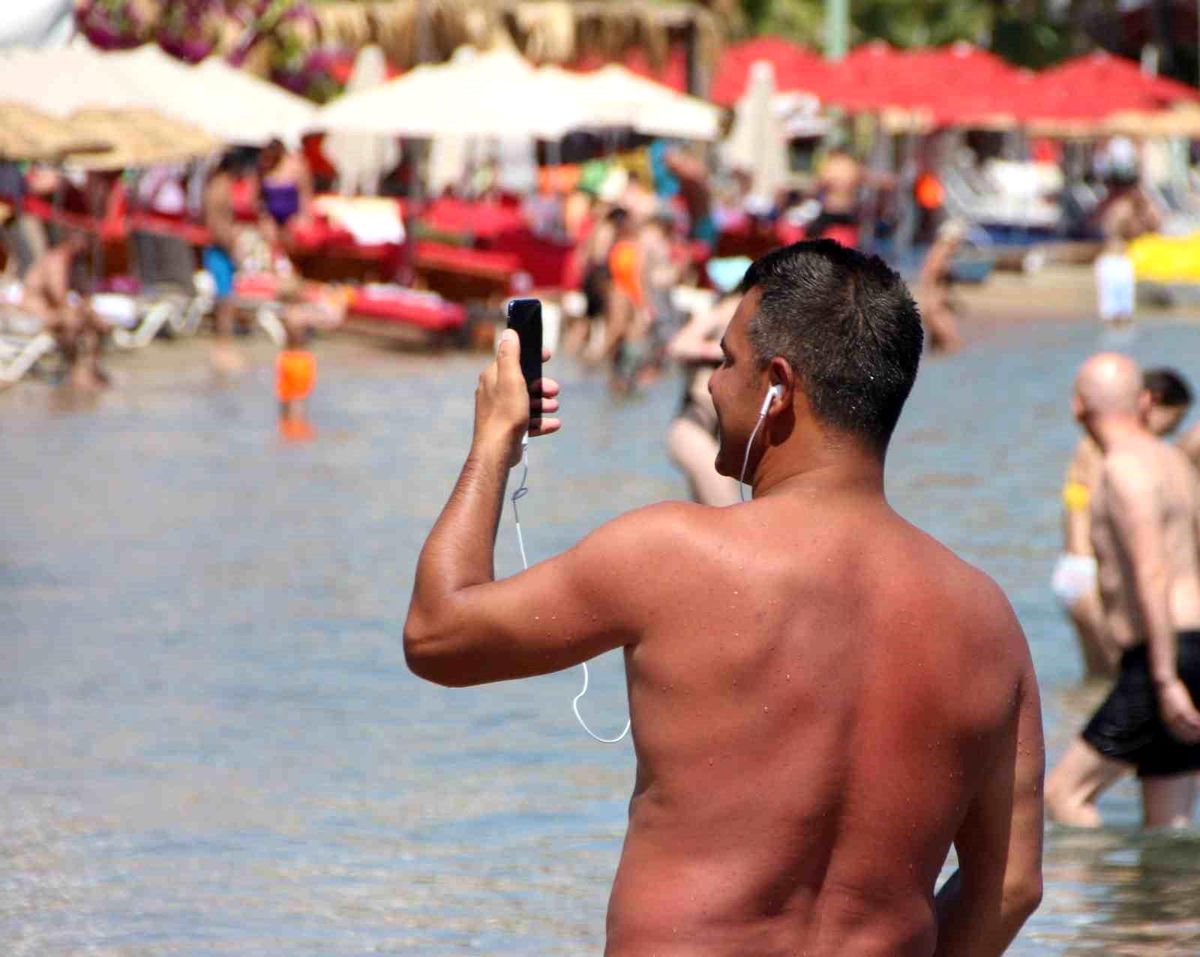 Bodrum\'da Gölgede 45 Derece Sıcaklık