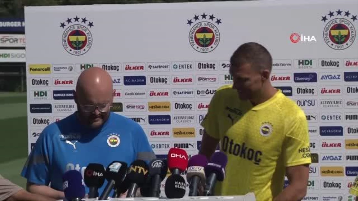 Edin Dzeko: "Fenerbahçe her zaman şampiyonluk için oynar, ben de bunun için buradayım"- Fenerbahçe\'nin Bosnalı yıldızı Edin Dzeko: - "Şampiyonluk...