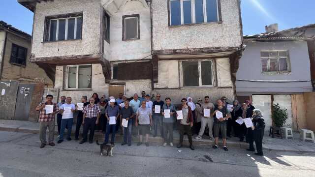 Eskişehir Büyükşehir Belediyesi'yle ilgili bomba iddia! Kamulaştırma kararıyla insanların evleri zorla elinden alınıyor Eskişehir Büyükşehir Belediyesi'yle ilgili bomba iddia! Kamulaştırma kararıyla insanların evleri zorla elinden alınıyor