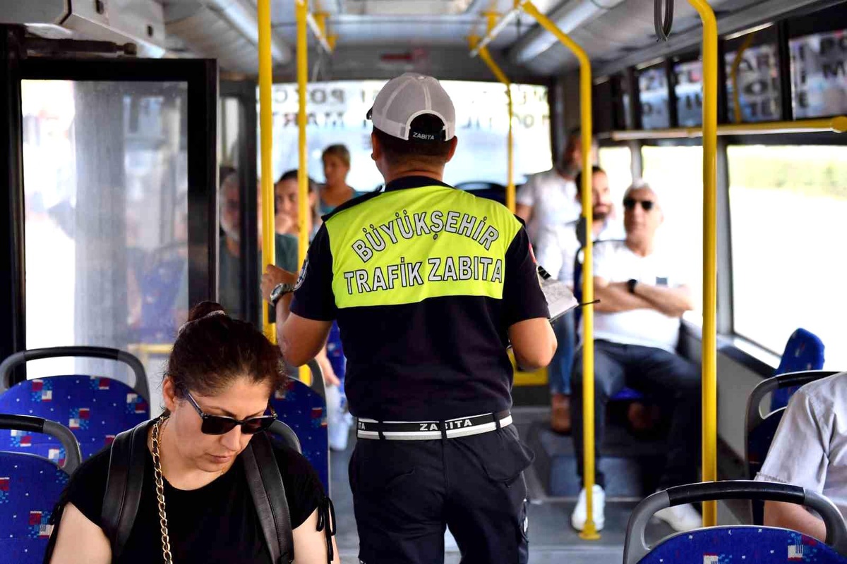 Mersin\'de Toplu Taşıma Araçları Denetleniyor