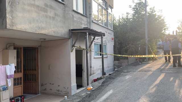 SULTANGAZİ'de Ev Sahibi, Kiracısının Cesediyle Karşılaştı SULTANGAZİ'de Ev Sahibi, Kiracısının Cesediyle Karşılaştı