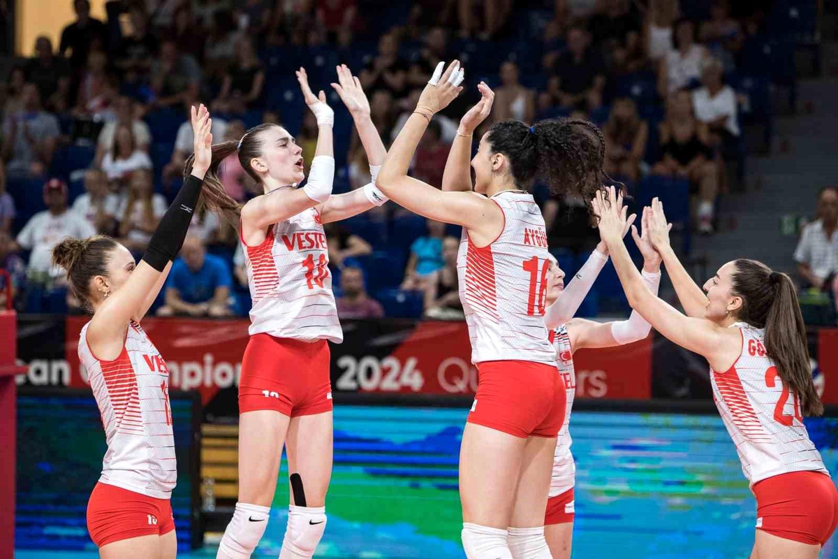 22 Yaş Altı Kadın Voleybol Milli Takımı Avrupa Şampiyonası\'na katılma hakkı elde etti