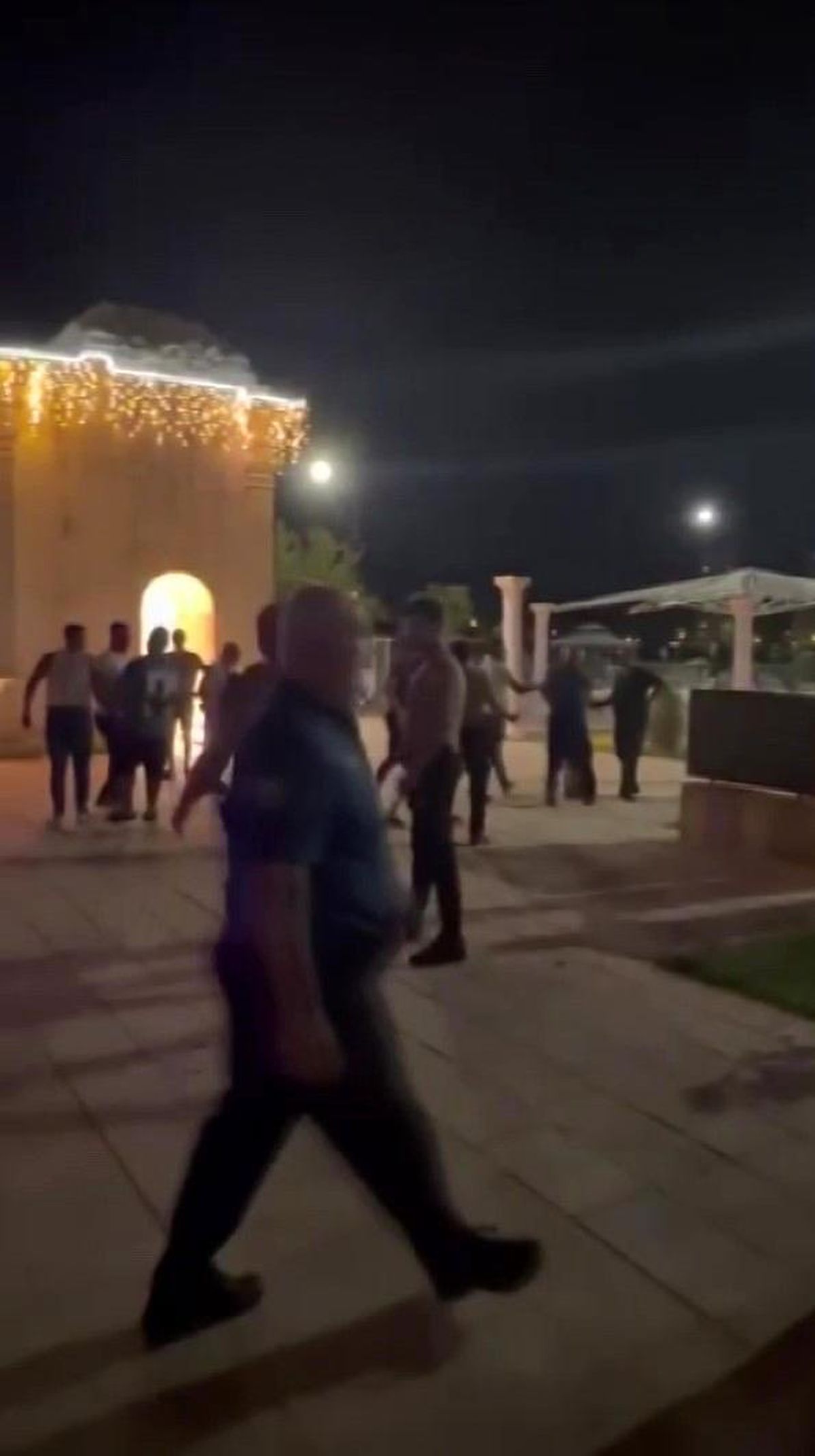 Adana\'da Parkta Dondurma Satıcıları Arasında Kavga