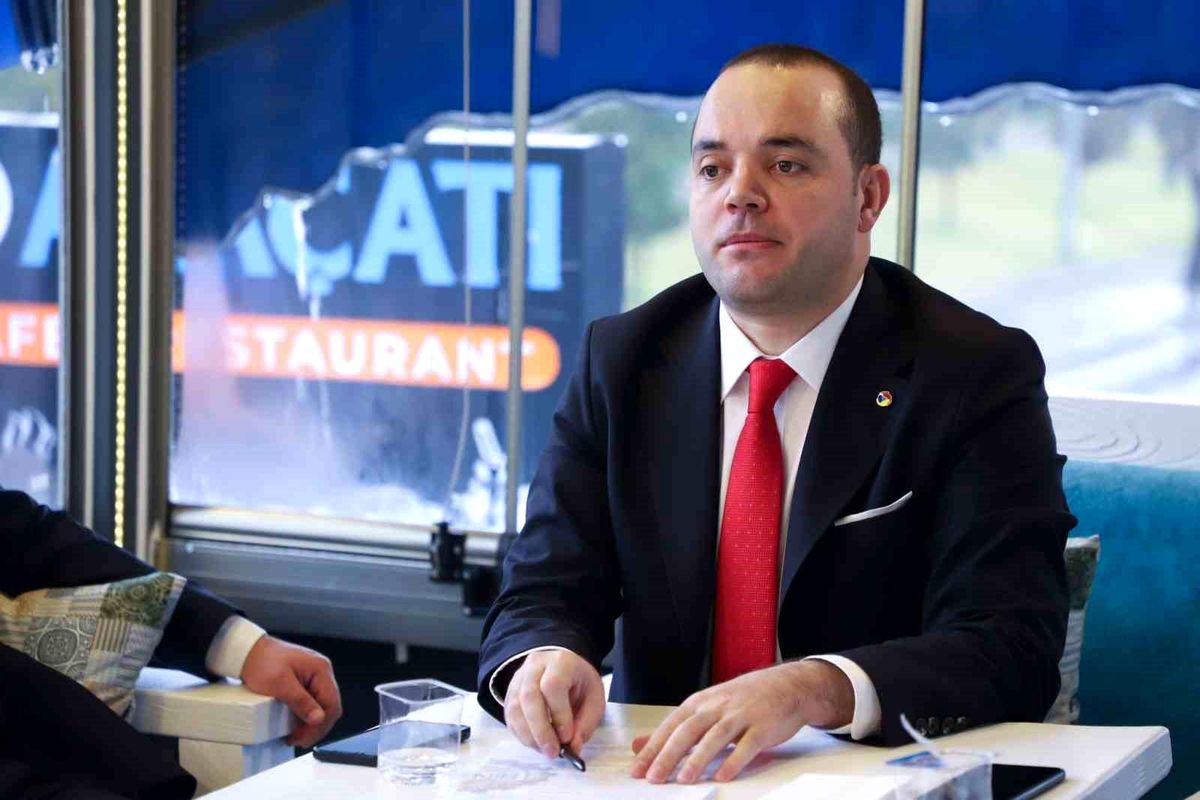 Bingöl Ticaret ve Sanayi Odası Başkanı Kadir Çintay, Gazetecilik Mesleğinin Önemini Vurguladı