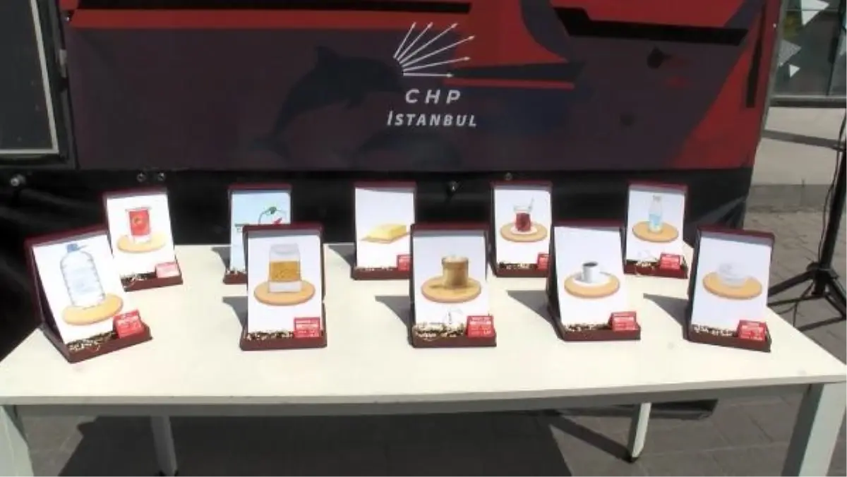 CHP İstanbul İl Başkanlığı, 'Muazzam' adlı sergi açtı