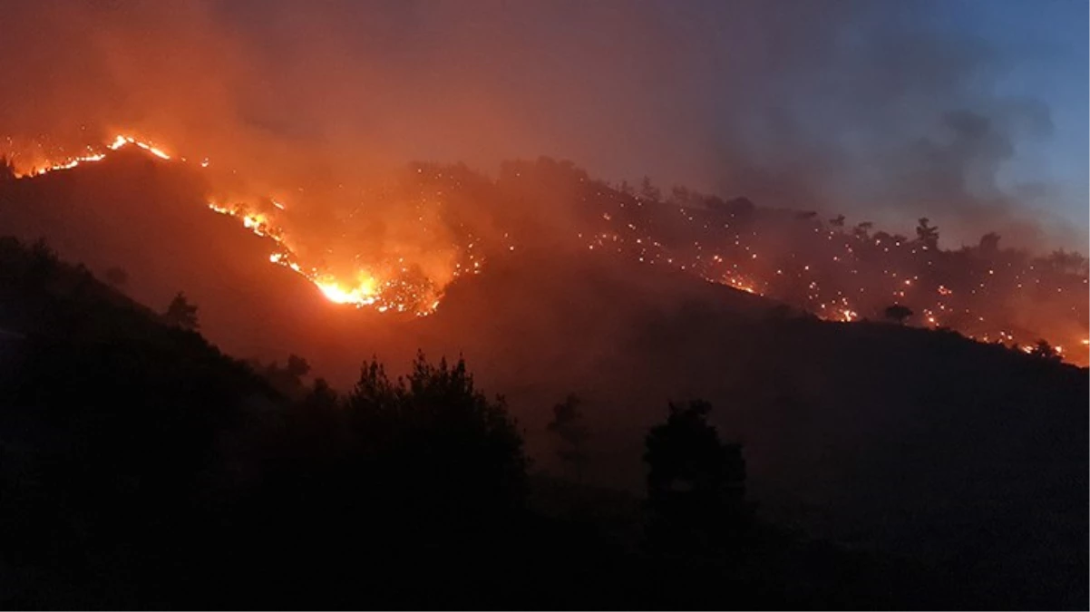 Kahramanmaraş ve Manisa\'da orman yangınına müdahaleler sürüyor! Yangınlar nedeniyle bazı mahalle ve köyler tahliye edildi