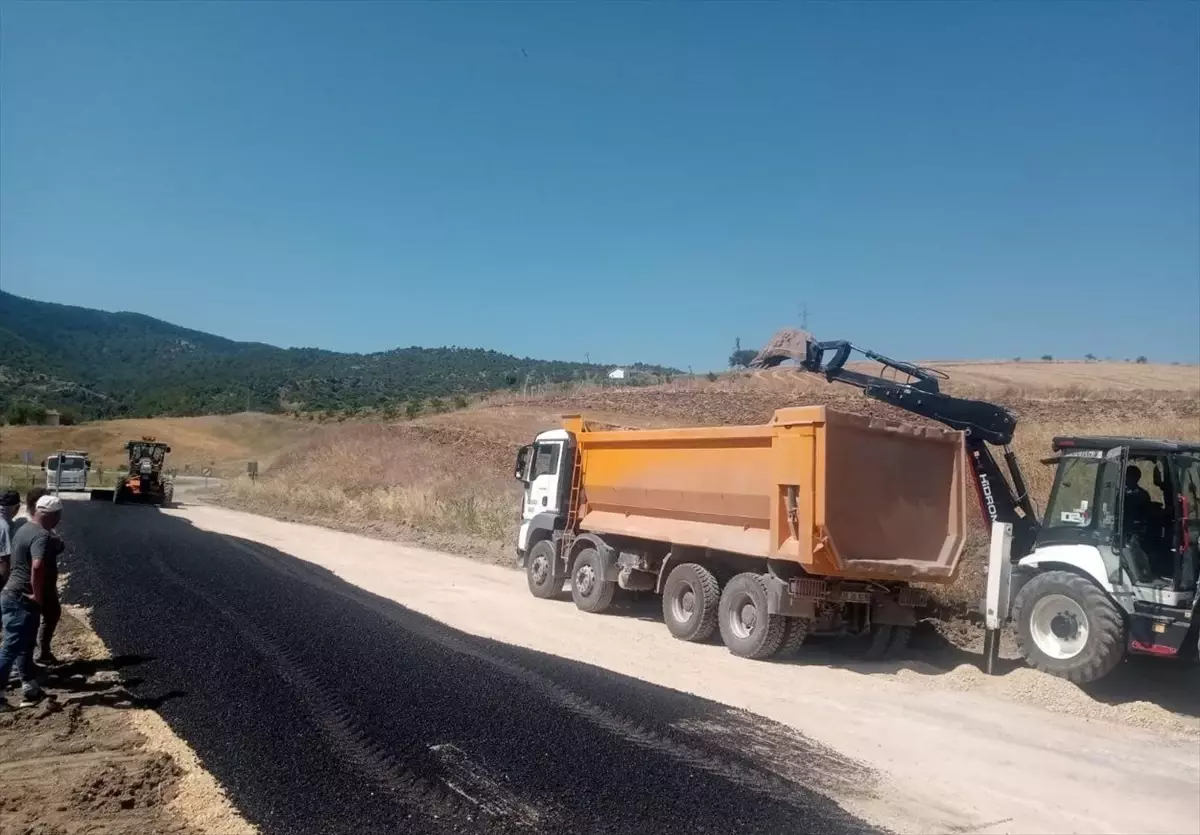 Çorum\'un Dodurga-İskilip kara yolunda heyelan nedeniyle çöken bölüm onarıldı