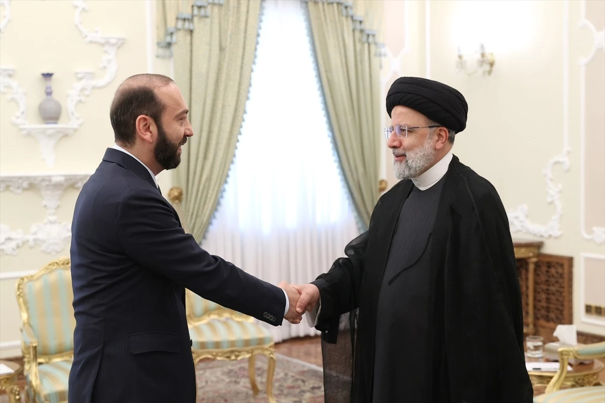 İran Cumhurbaşkanı Reisi, bölgede jeopolitik değişiklikleri kabul etmeyeceklerini söyledi