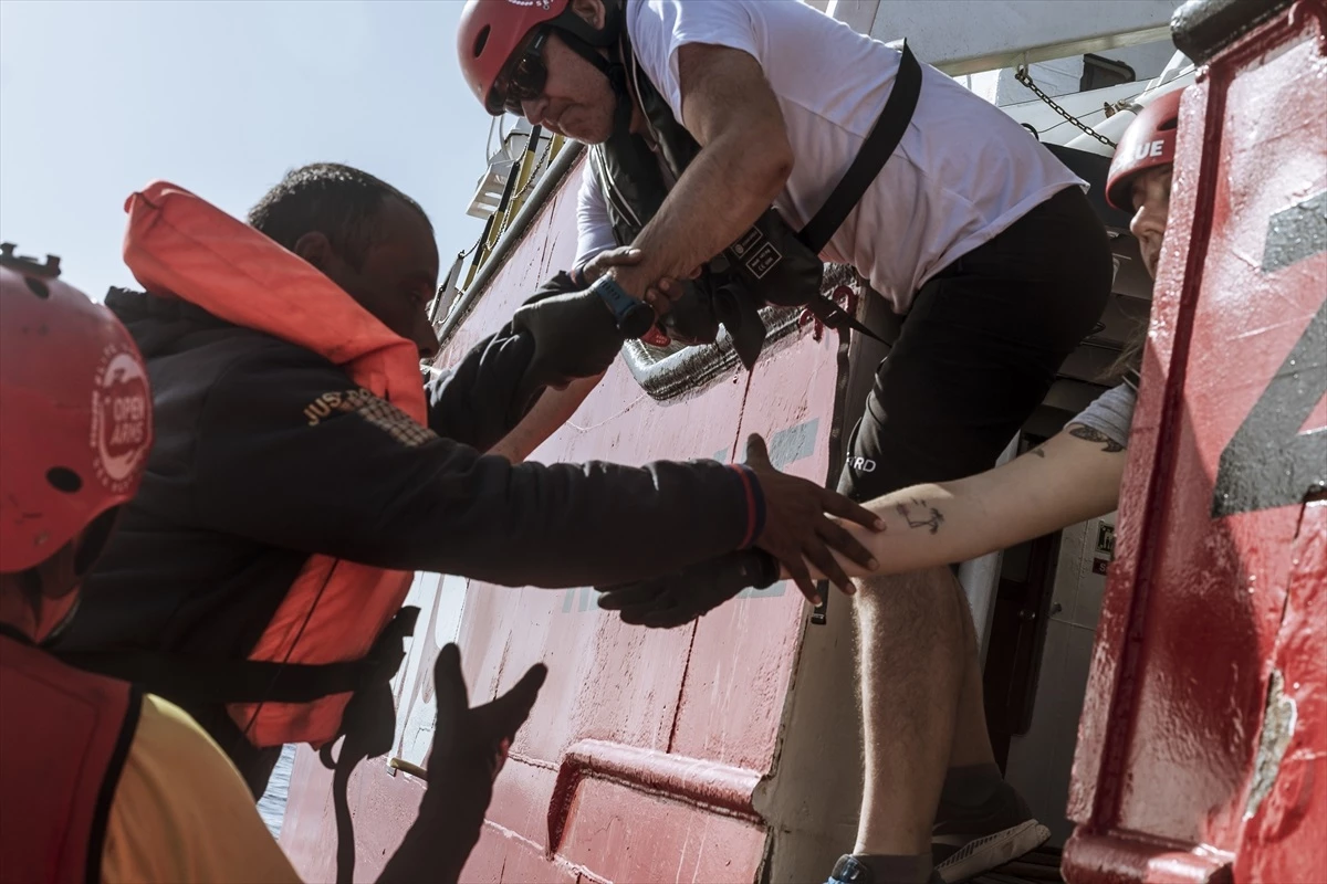 Open Arms, Akdeniz\'de 73 düzensiz göçmeni kurtardı